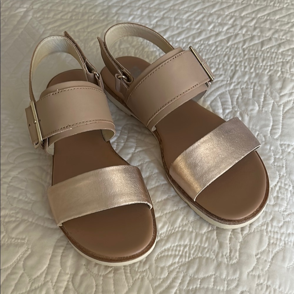 Chic Tan and Metallic Strap Sandals